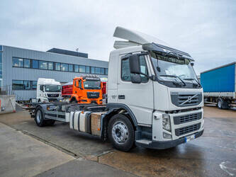 2013-volvo-fm-330-1404168-44886531