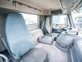 2013-volvo-fm-330-1404168-44886539