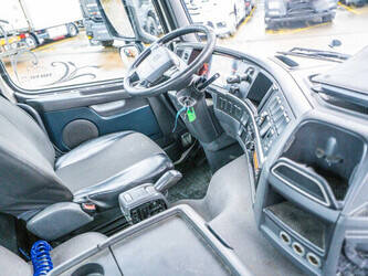 2013-volvo-fm-330-1404168-44886540