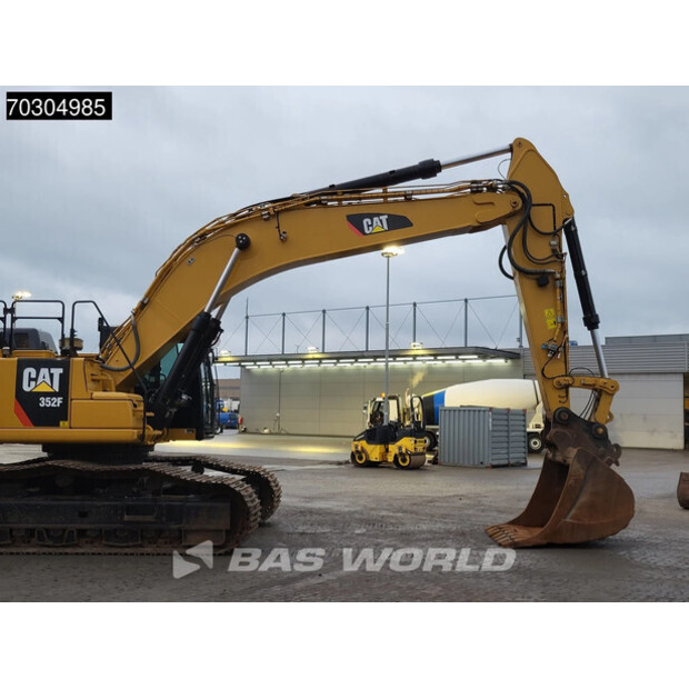 2017 كاتربيلر 352F-44886773
