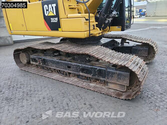 2017-caterpillar-352f-1404074-44886786