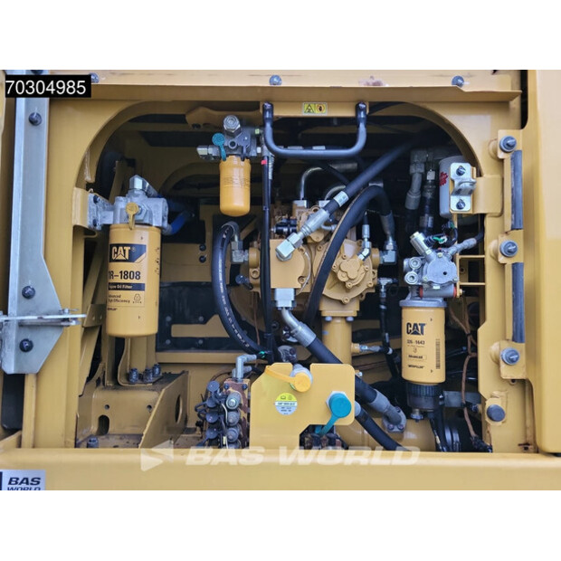 2017 كاتربيلر 352F-44886793