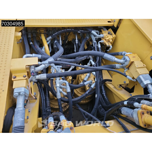 2017 كاتربيلر 352F-44886795