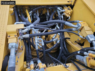 2017-caterpillar-352f-1404074-44886795