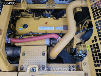 2017-caterpillar-352f-1404074-44886797