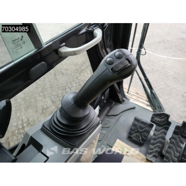 2017 كاتربيلر 352F-44886806