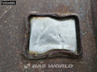 2017-caterpillar-352f-1404074-44886809