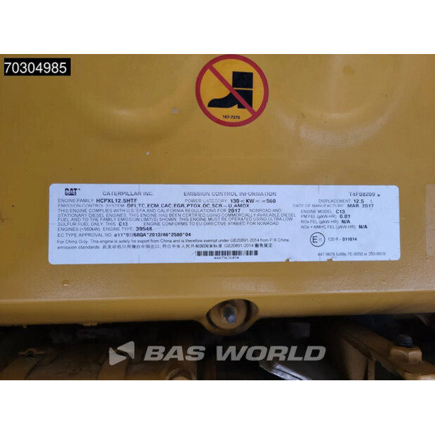 2017 كاتربيلر 352F-44886811