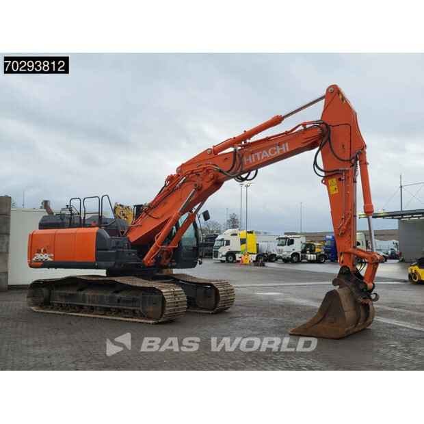 2018 Hitachi ZX300LCN-6-44886819