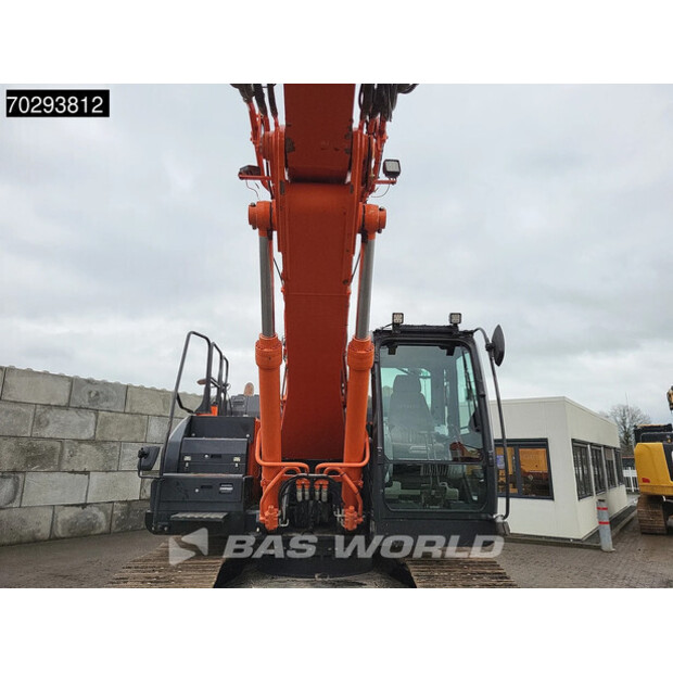 2018 Hitachi ZX300LCN-6-44886822