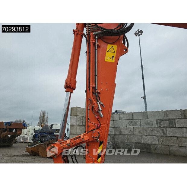 2018 Hitachi ZX300LCN-6-44886825