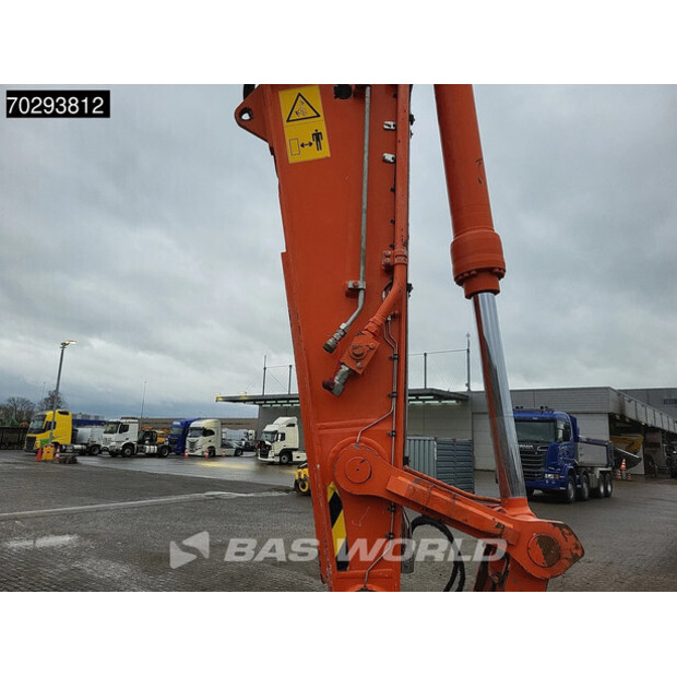 2018 Hitachi ZX300LCN-6-44886826