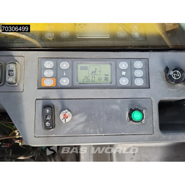 2016 Caterpillar 340F-44887052