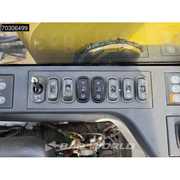 2016 Caterpillar 340F-44887053