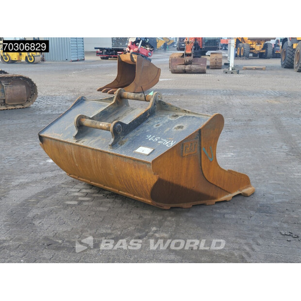 2018 كاتربيلر 323-44887084