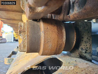 2018-caterpillar-323-1404175-44887098