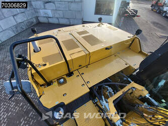 2018-caterpillar-323-1404175-44887099