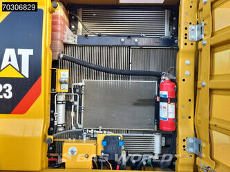 2018-caterpillar-323-1404175-44887101