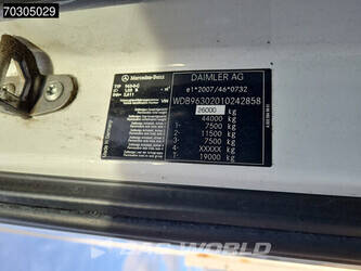 2018-mercedes-benz-actros-2745-44887250