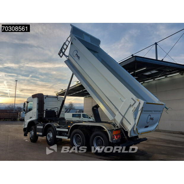 2025 فولفو FMX 500-44887557