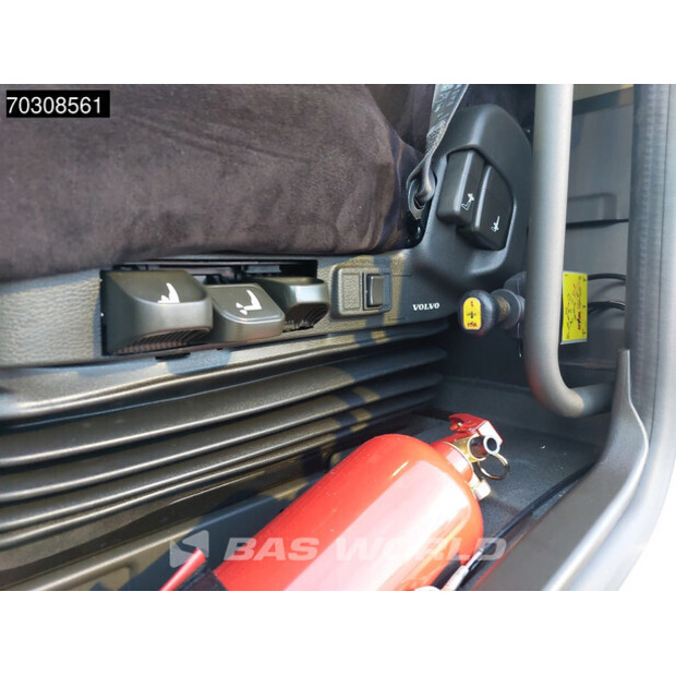 2025 فولفو FMX 500-44887589