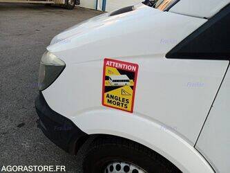 2018-mercedes-benz-sprinter-1404259-44901345