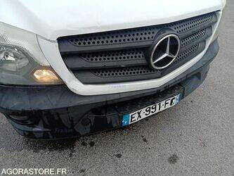 2018-mercedes-benz-sprinter-1404259-44901347