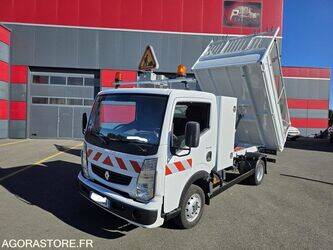 2011-renault-maxity-1404261-44901401