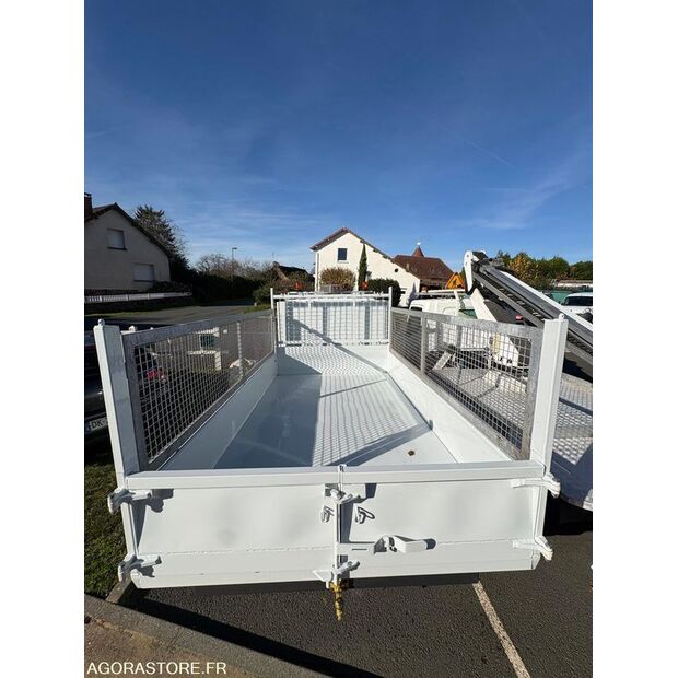 2011 Renault Maxity-44901404