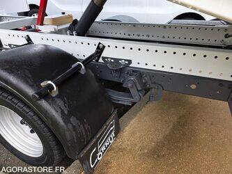 2011-renault-maxity-1404261-44901410