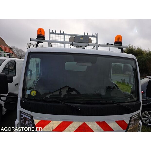 2011 Renault Maxity-44901411