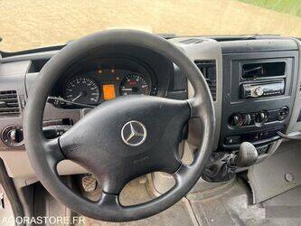 2013-mercedes-benz-sprinter-1404265-44901473