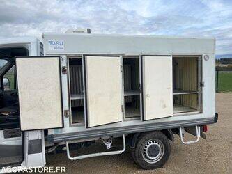 2013-mercedes-benz-sprinter-1404265-44901474