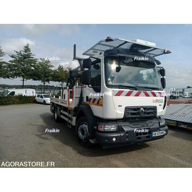 2022 Renault D-44901525