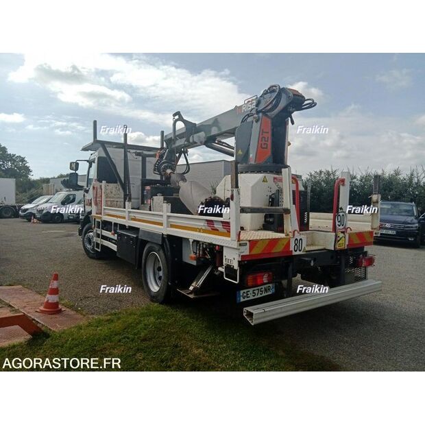 2022 Renault D-44901527