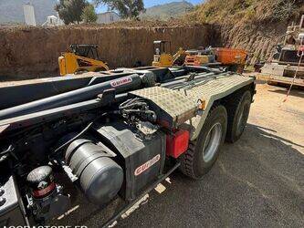 2011-renault-kerax-1404272-44901548