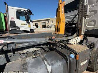 2011-renault-kerax-1404272-44901553
