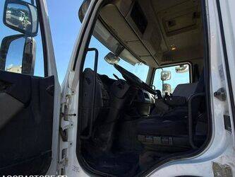 2011-renault-kerax-1404272-44901558