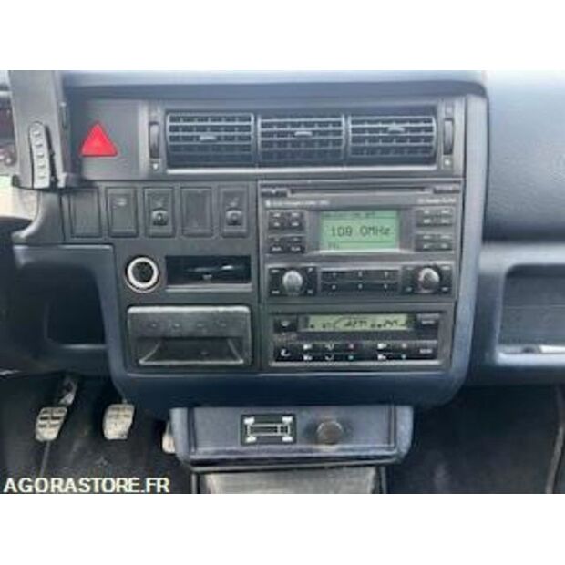 1999 Volkswagen CARAVELLE-44901712