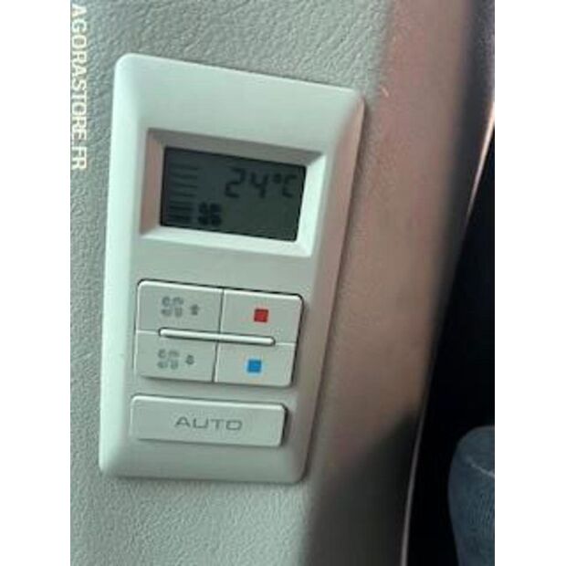 1999 Volkswagen CARAVELLE-44901715