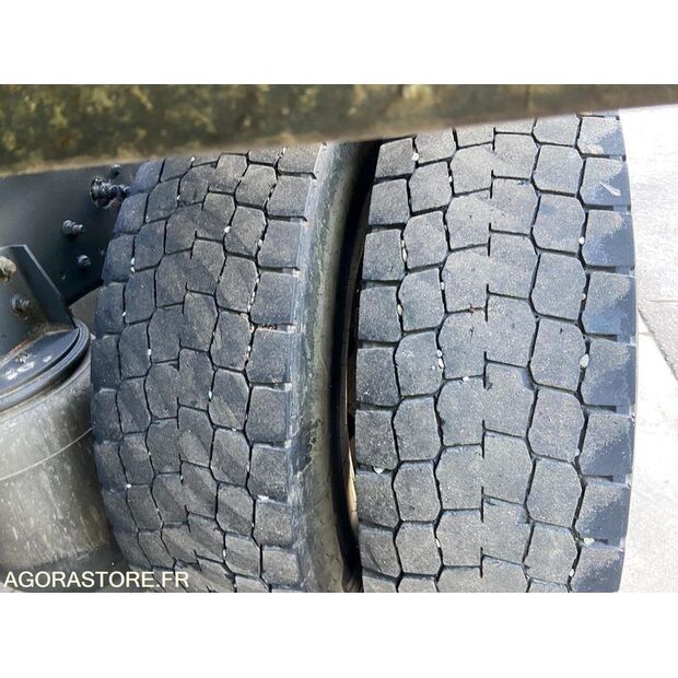 2011 Renault PREMIUM-44901772