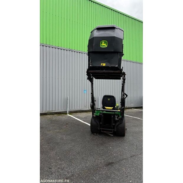 JOHN DEERE X950R-44901778