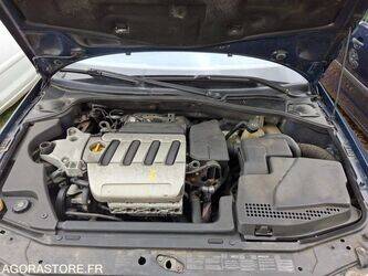2003-renault-laguna-1394017-44901903