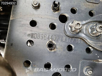 2019-mercedes-benz-arocs-2046-1327026-44902097