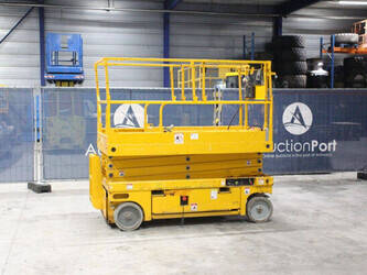 Image for SCISSOR LIFTS 2013 Haulotte COMPACT 10