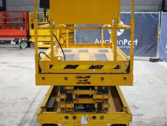 2013-haulotte-compact-10-1404296-44902203