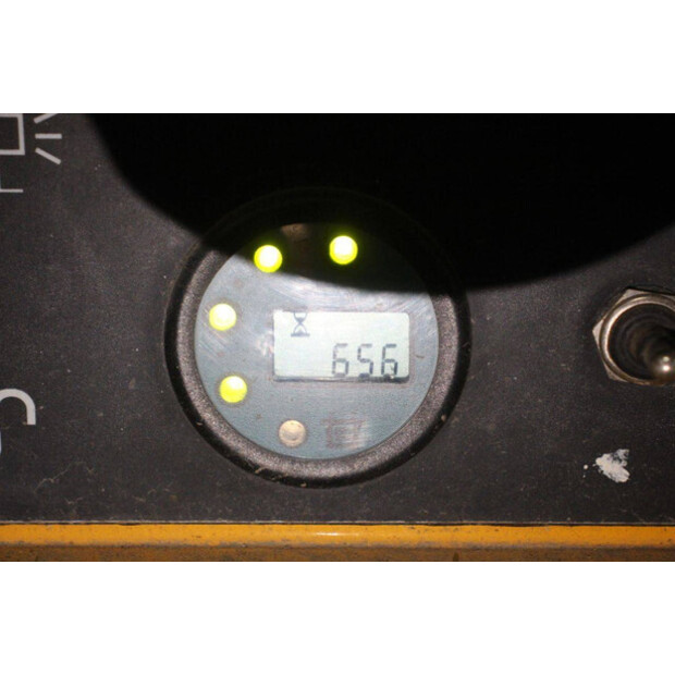 2013 هولوت COMPACT 10-44902217