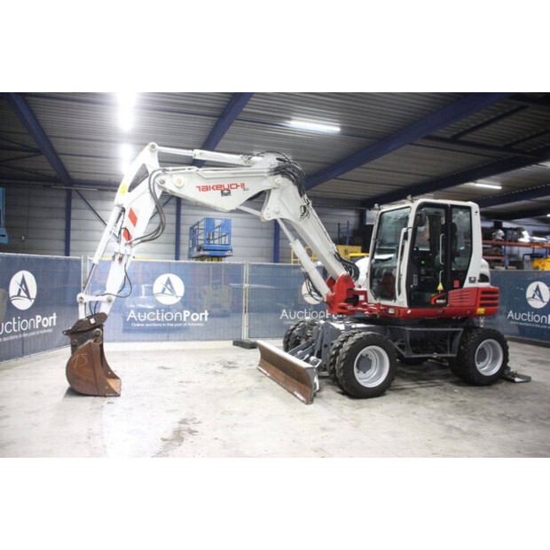 2013 تاكوتشي TB295W-44902316