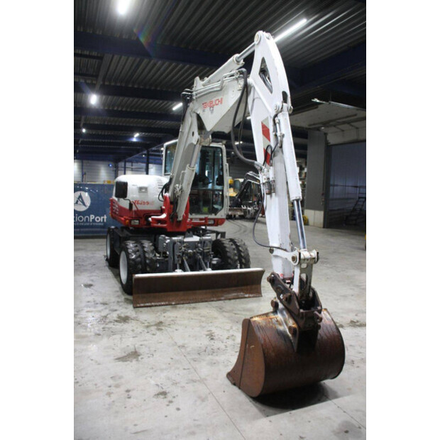 2013 تاكوتشي TB295W-44902321