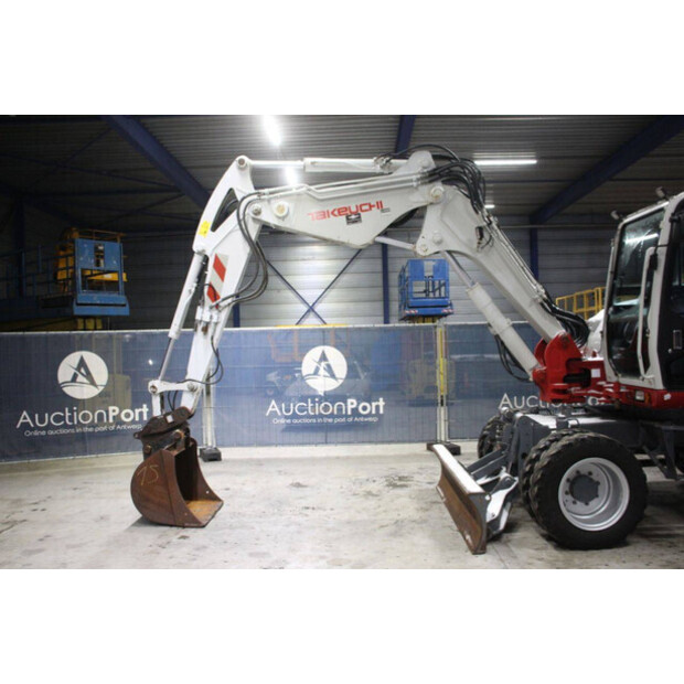 2013 تاكوتشي TB295W-44902324